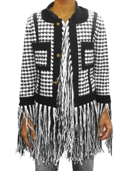 Emily in Paris Ski (2)