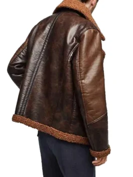 Men’s leather shearling jacket in classic winter style