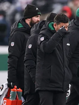 New York Jets black hooded jacket with zip front and sporty look for casual wear and cold days