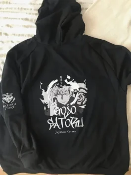 The back view of the Gojo Satoru Black Printed Hoodie showing a large, detailed anime graphic.