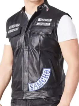 A Charlie Hunnam Sons of Anarchy Biker Leather Vest featuring a rugged design.