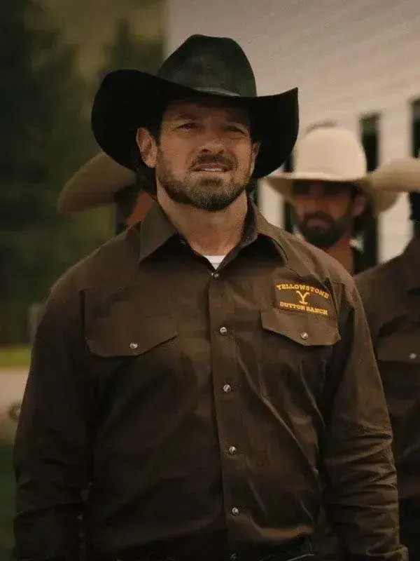 Yellowstone S05 Dutton Ranch Shirt in brown cotton with button front, chest pockets, and western ranch styling