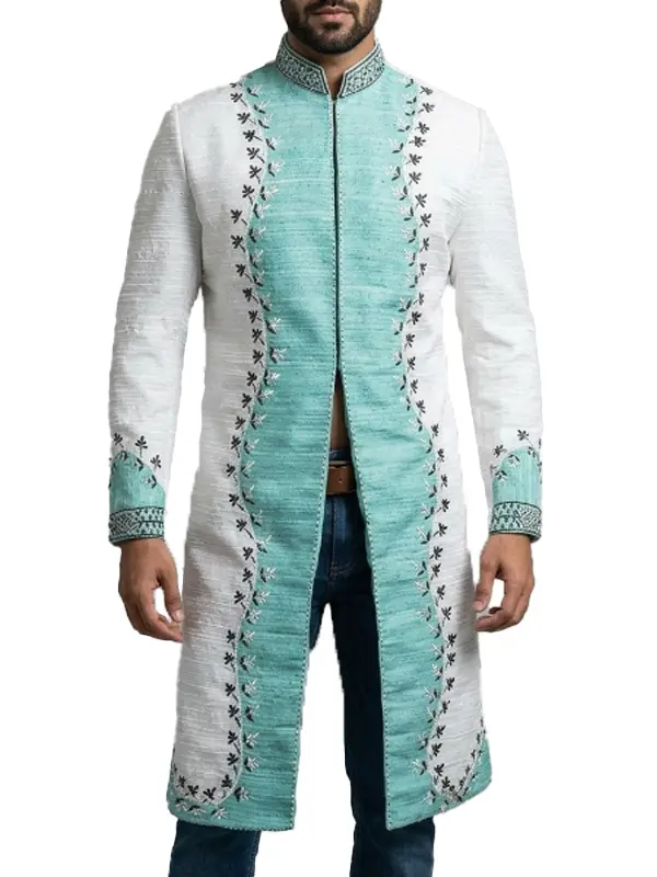 S02 Umbrella Academy Klaus Hargreeves Coat View Look