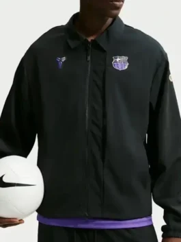 Close-up of the black cotton FC Barcelona x Kobe Bryant Away Soccer Jacket detailing the shirt style collar and zipper.